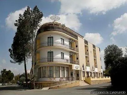 Crown Hotel Nikozja